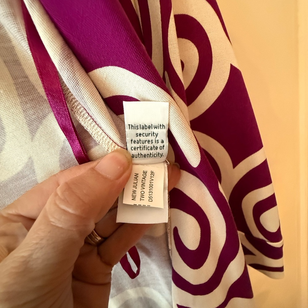 Diane Von Furstenberg Fuchsia and Cream Wrap Dress - Picture 7 of 9